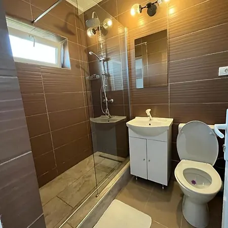 Glow De Inchiriat Guest house 3*