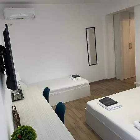 Glow De Inchiriat Guest house 3*