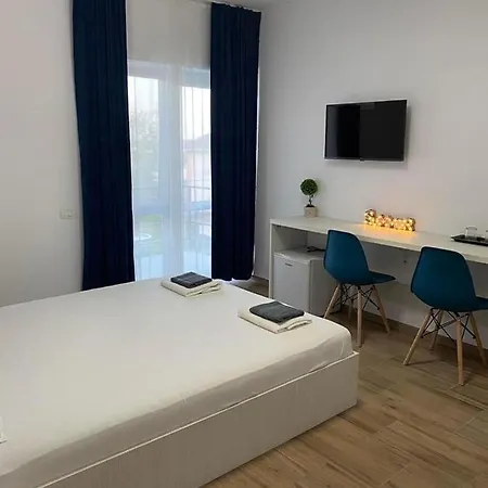 Guest house Glow De Inchiriat