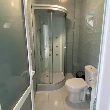 Glow De Inchiriat Guest house Costinesti