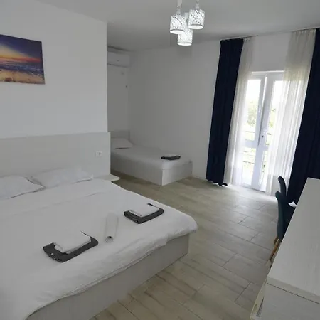 Guest house Glow De Inchiriat Costinesti