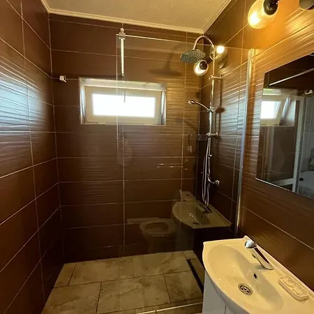 Glow De Inchiriat 3*